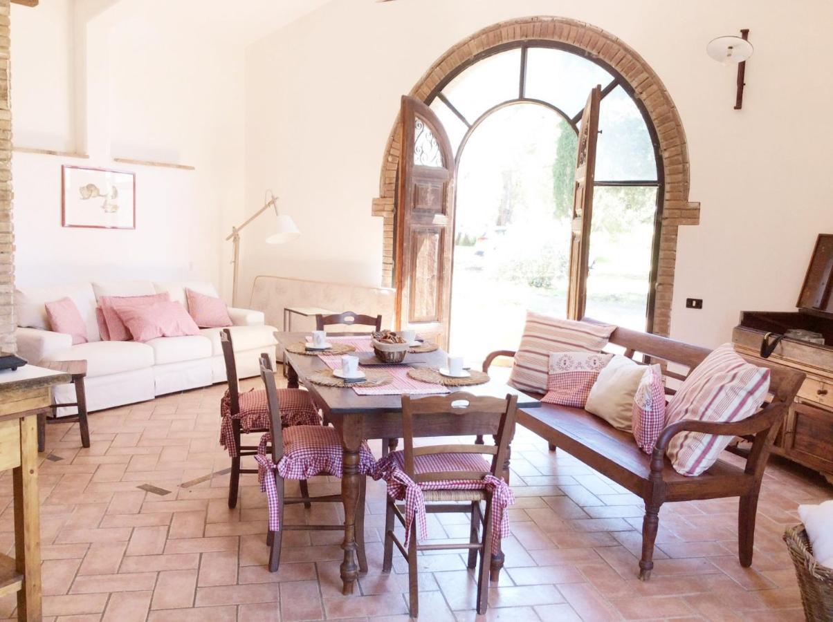 Relais Casale Il Poggetto - Olivo 2 By Zoom In Earth Apartment Cecina  Exterior photo